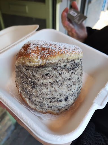 Greedy Cow Bakes photo 2